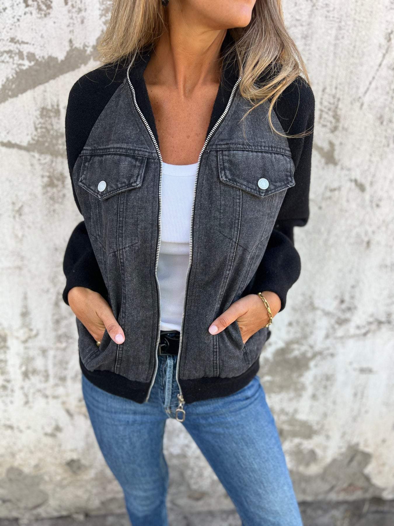 LIVIA / MODERN DENIM JACKET